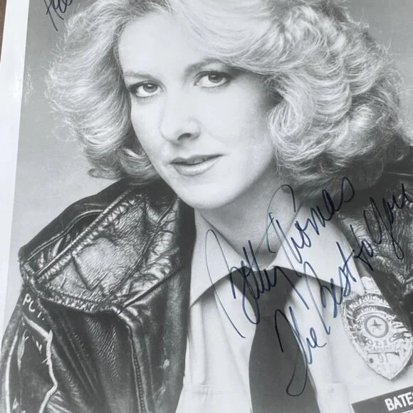 Betty Thomas – Hill Street Blues Autographed Photo - Picture 8 of 10